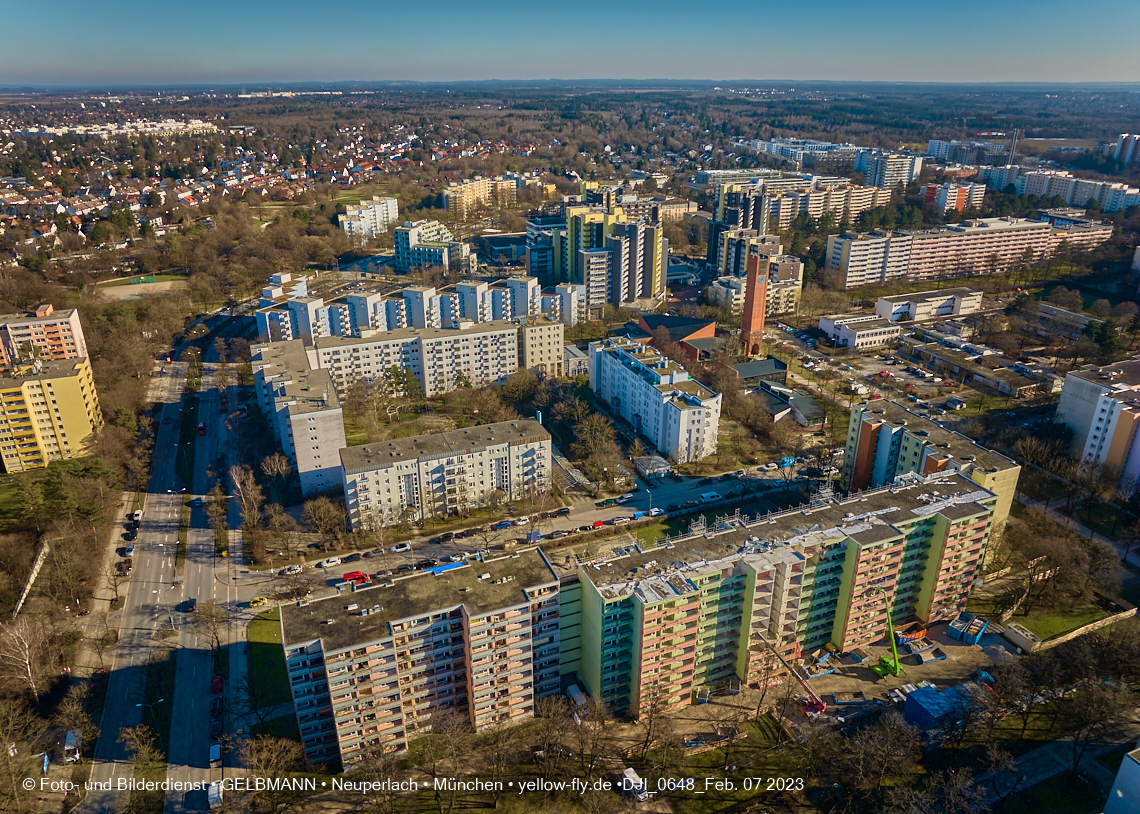 07.02.2023 - Luftbilder von der Sanierung in der Kurt-Eisner-Straße in Neuperlach
